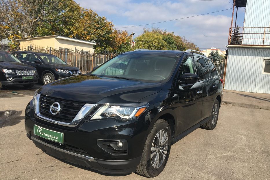 Продам Nissan Pathfinder SV AWD 2017 года в Одессе