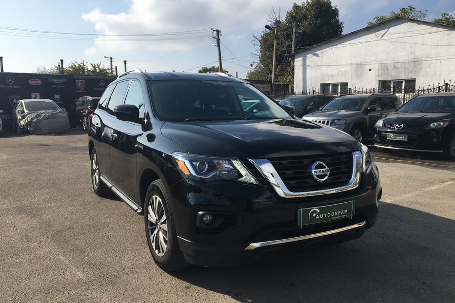 Продам Nissan Pathfinder SV AWD 2017 года в Одессе