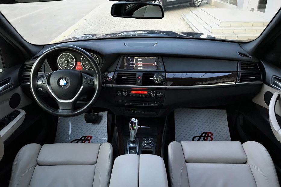 Продам BMW X5 2010 года в Одессе