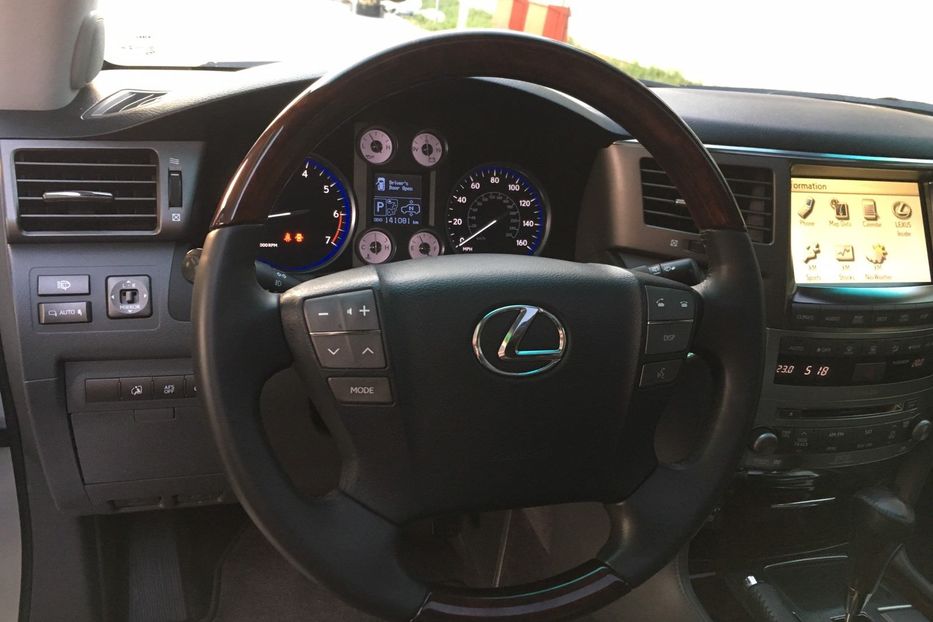 Продам Lexus LX 570 2010 года в Днепре