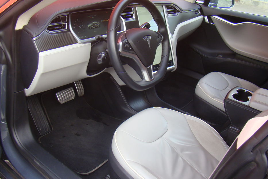 Продам Tesla Model S P 85 2015 года в Одессе