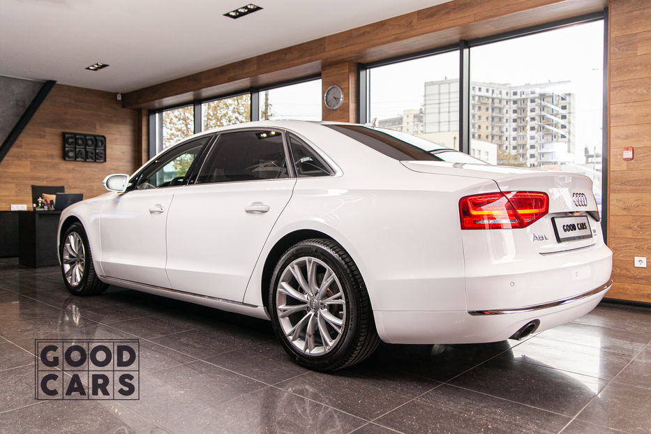 Продам Audi A8 Long design selection  2012 года в Одессе