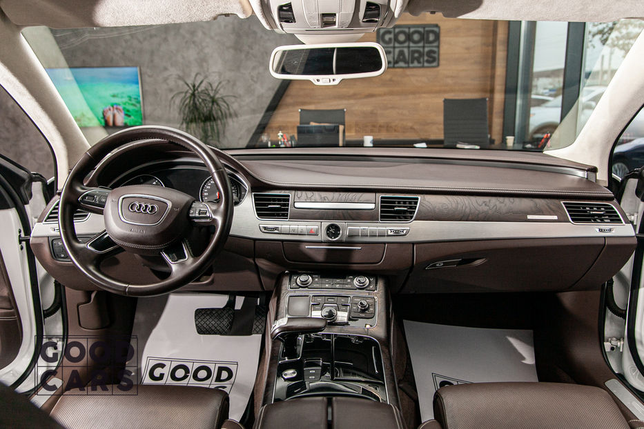 Продам Audi A8 Long design selection  2012 года в Одессе