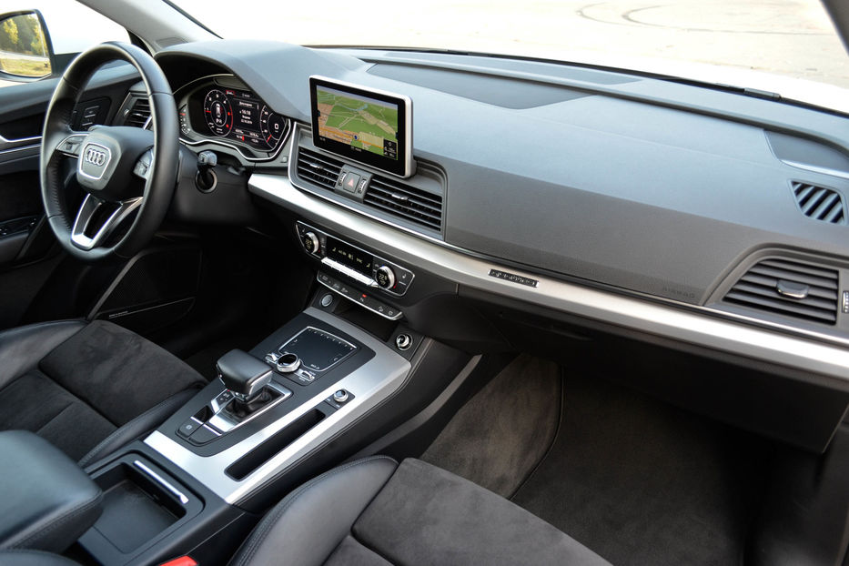 Продам Audi Q5 Diesel 2017 года в Киеве