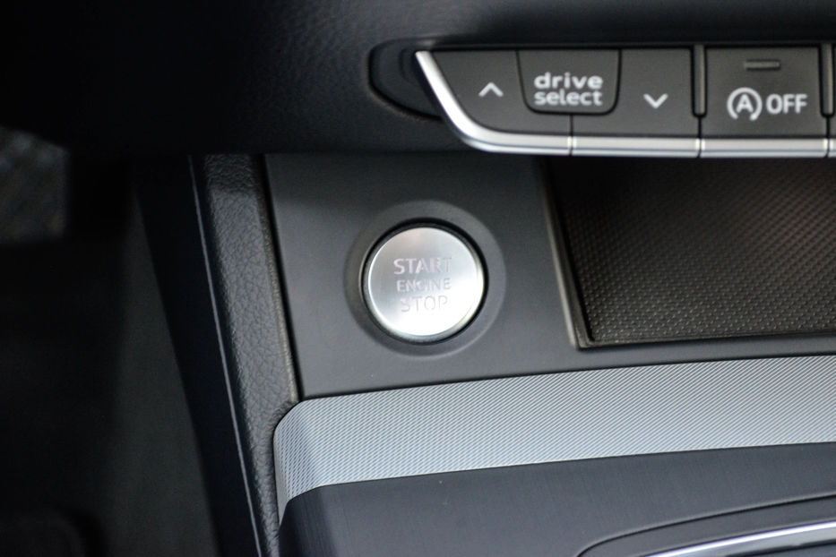 Продам Audi Q5 Diesel 2017 года в Киеве