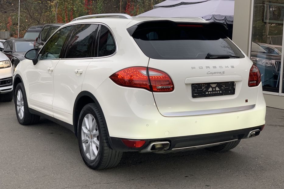 Продам Porsche Cayenne 3.0 Diesel 2010 года в Киеве