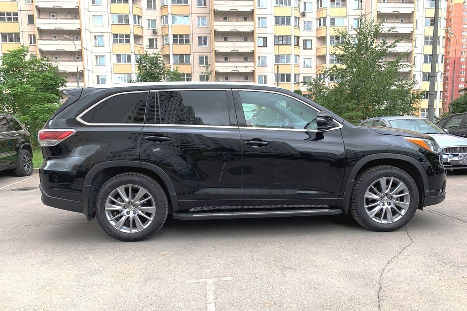 Продам Toyota Highlander LE 2015 года в Черновцах