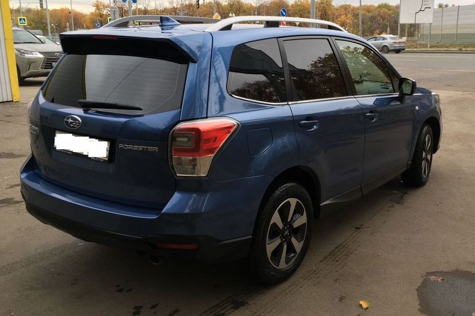 Продам Subaru Forester PREMIUM 2017 года в Черновцах