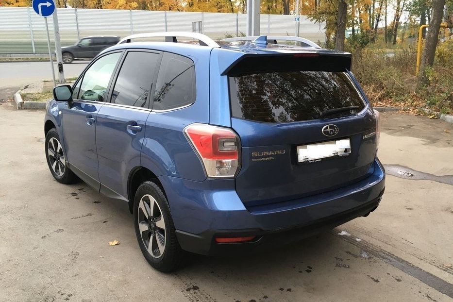 Продам Subaru Forester PREMIUM 2017 года в Черновцах