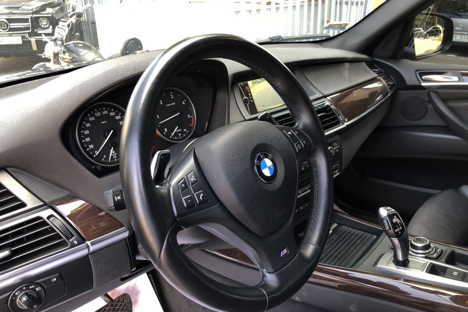 Продам BMW X5 2012 года в Одессе