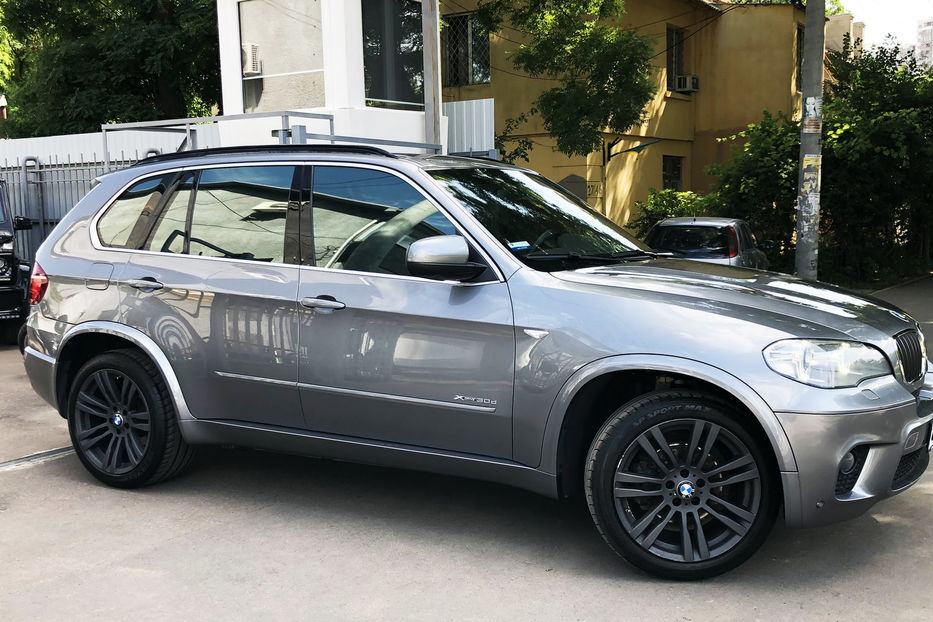 Продам BMW X5 2012 года в Одессе