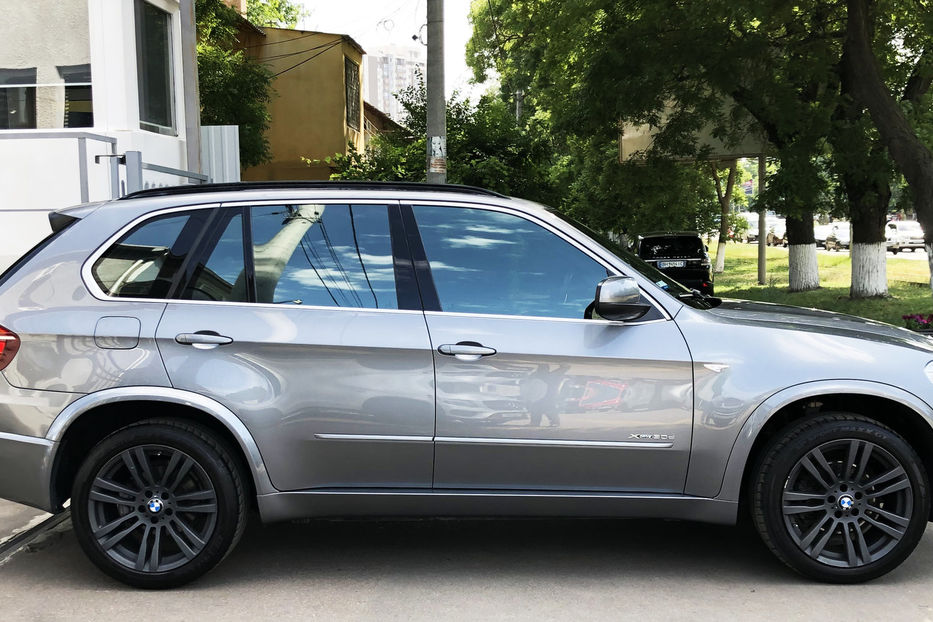 Продам BMW X5 2012 года в Одессе