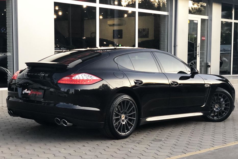 Продам Porsche Panamera 4s 2011 года в Одессе