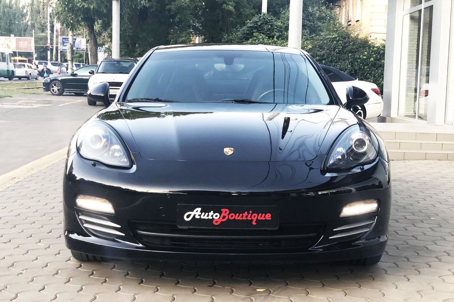 Продам Porsche Panamera 4s 2011 года в Одессе