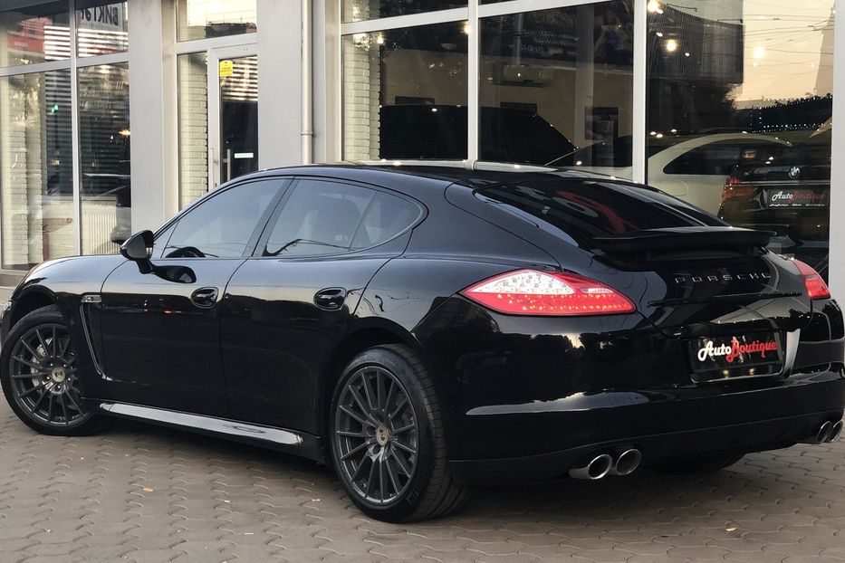 Продам Porsche Panamera 4s 2011 года в Одессе