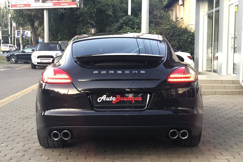 Продам Porsche Panamera 4s 2011 года в Одессе