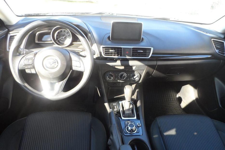 Продам Mazda 3 2015 года в Днепре