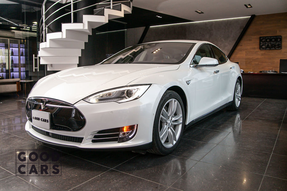 Продам Tesla Model S 70Квт/ч 320л.с 2015 года в Одессе