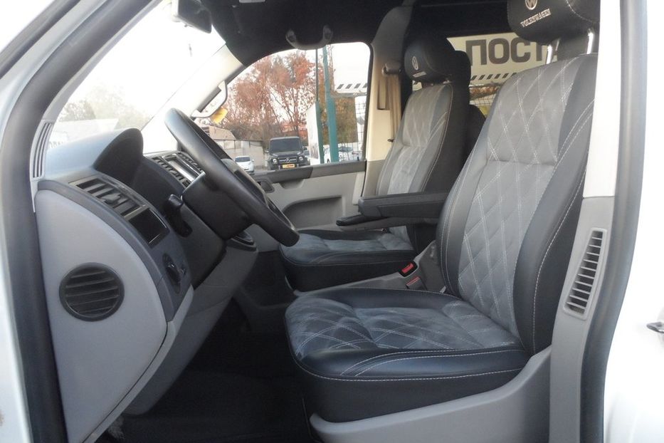 Продам Volkswagen T5 (Transporter) пасс. 2004 года в Днепре