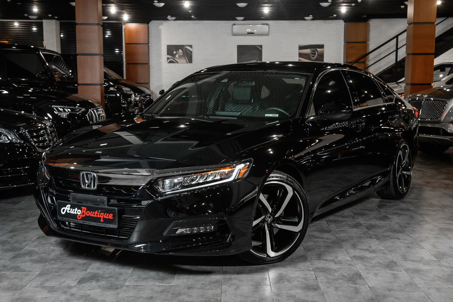 Продам Honda Accord 2018 года в Одессе