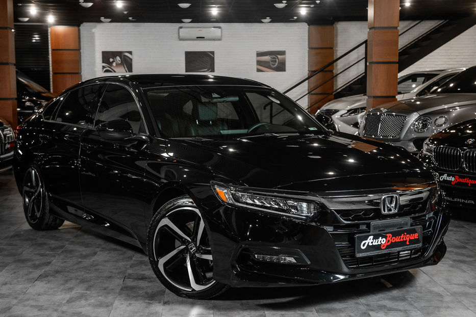 Продам Honda Accord 2018 года в Одессе