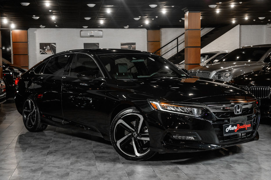 Продам Honda Accord 2018 года в Одессе