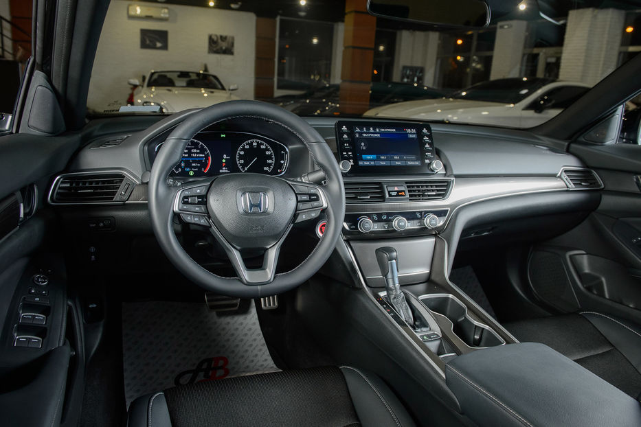 Продам Honda Accord 2018 года в Одессе