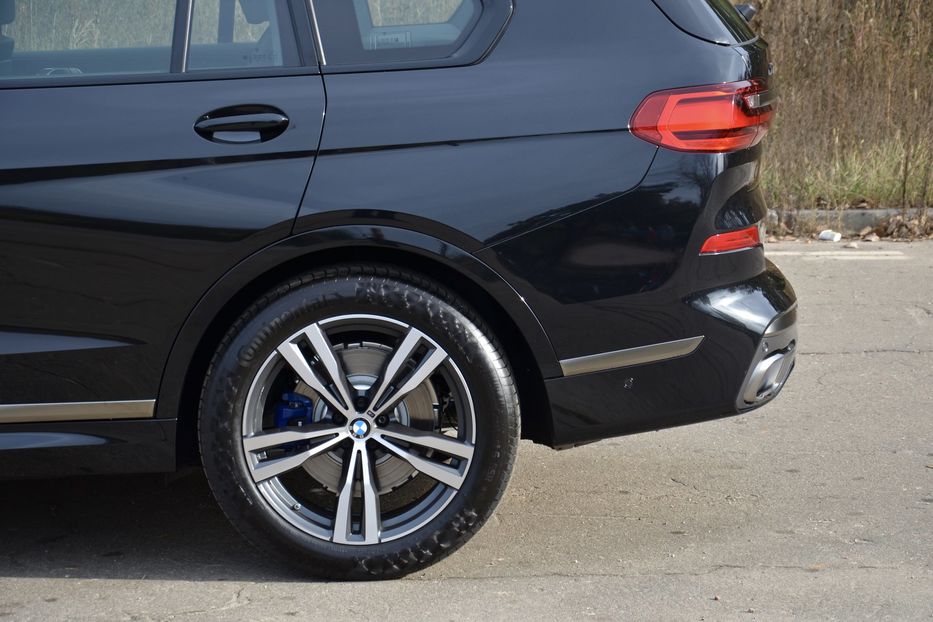 Продам BMW X 7M50D 2019 года в Киеве