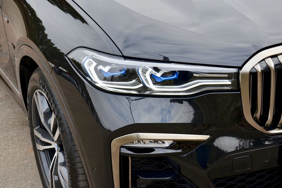 Продам BMW X 7M50D 2019 года в Киеве