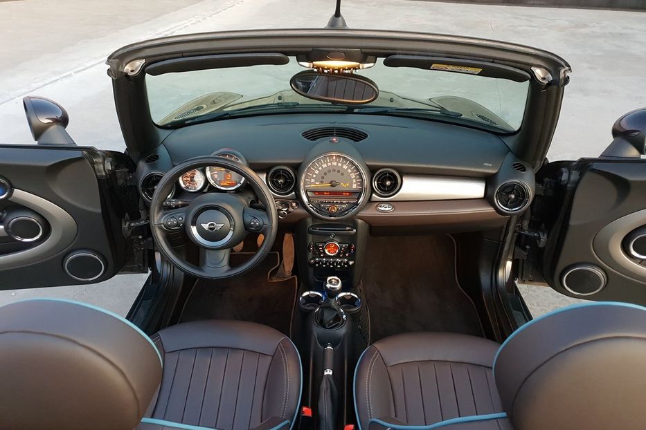 Продам MINI Cooper Cabrio_Official 2015 года в Киеве