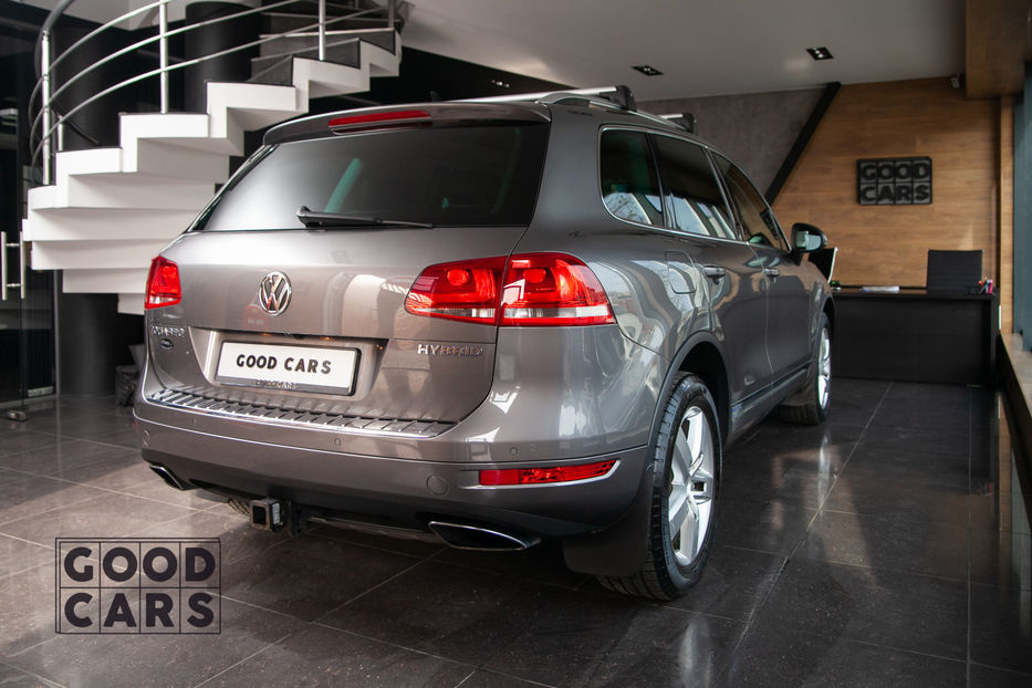 Продам Volkswagen Touareg  HYBRID 2012 года в Одессе