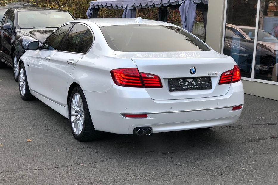 Продам BMW 528 2016 года в Киеве