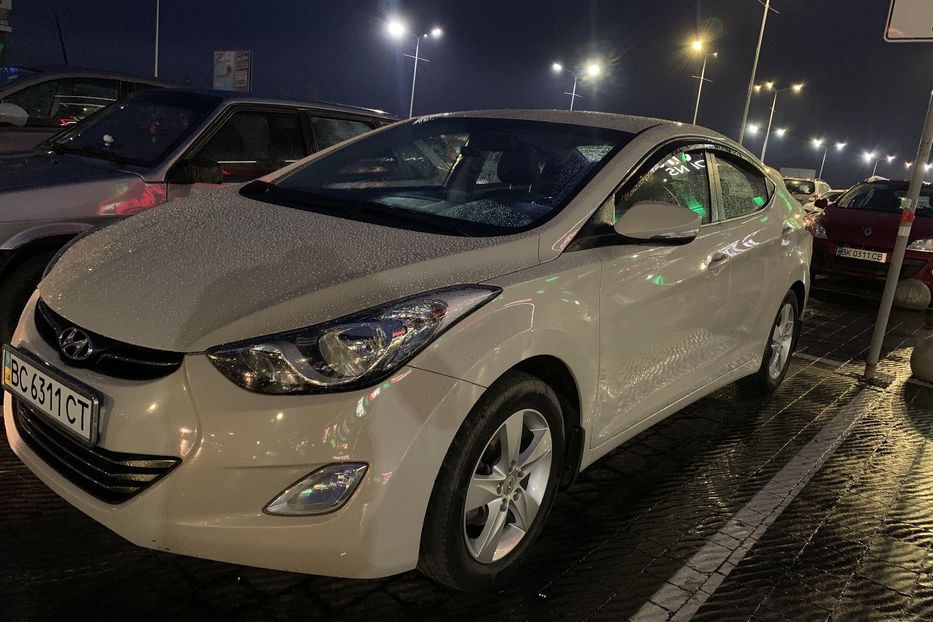 Продам Hyundai Elantra 1.8 comfort , механіка 2012 года в Львове