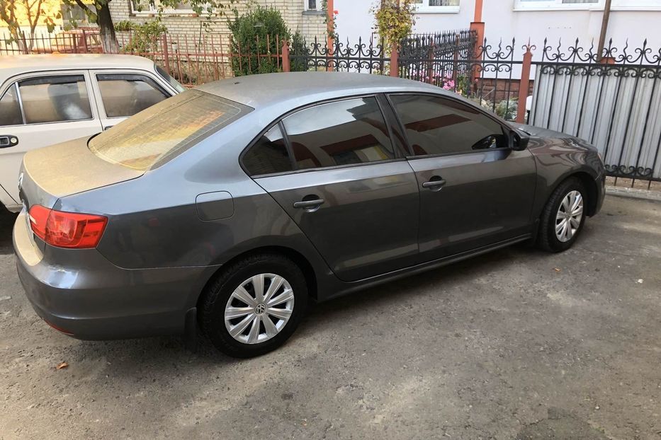 Продам Volkswagen Jetta 2013 года в Львове