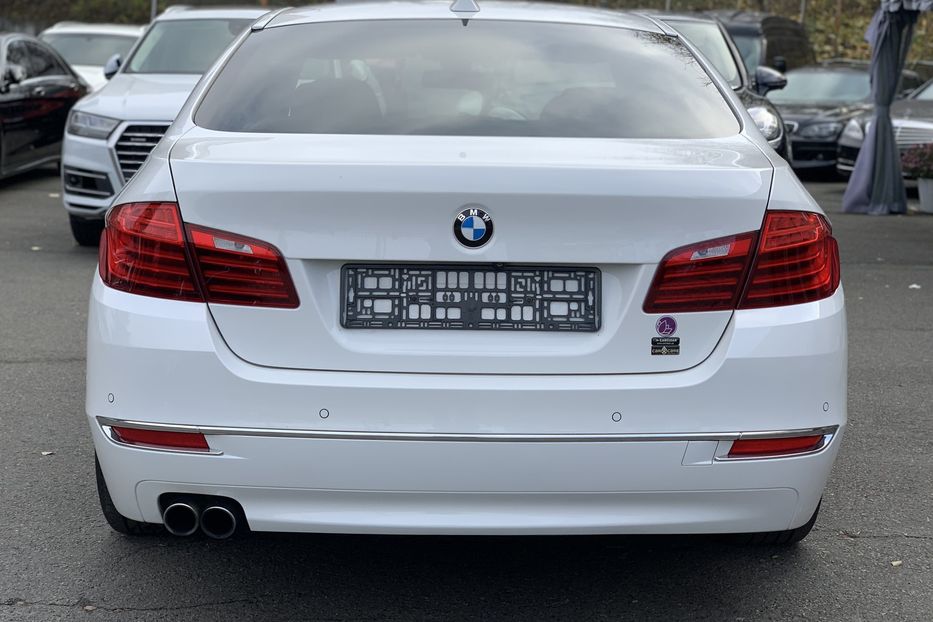 Продам BMW 525 D Luxury 2014 года в Киеве