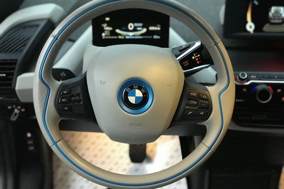 Продам BMW I3  REX  2014 года в Одессе