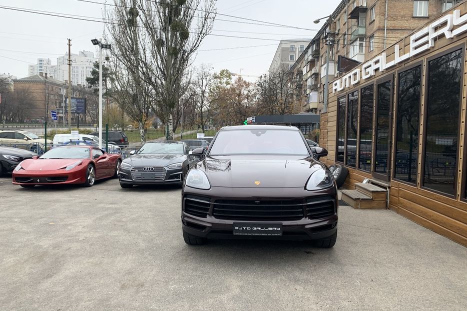 Продам Porsche Cayenne 2018 года в Киеве