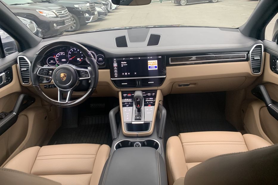 Продам Porsche Cayenne 2018 года в Киеве