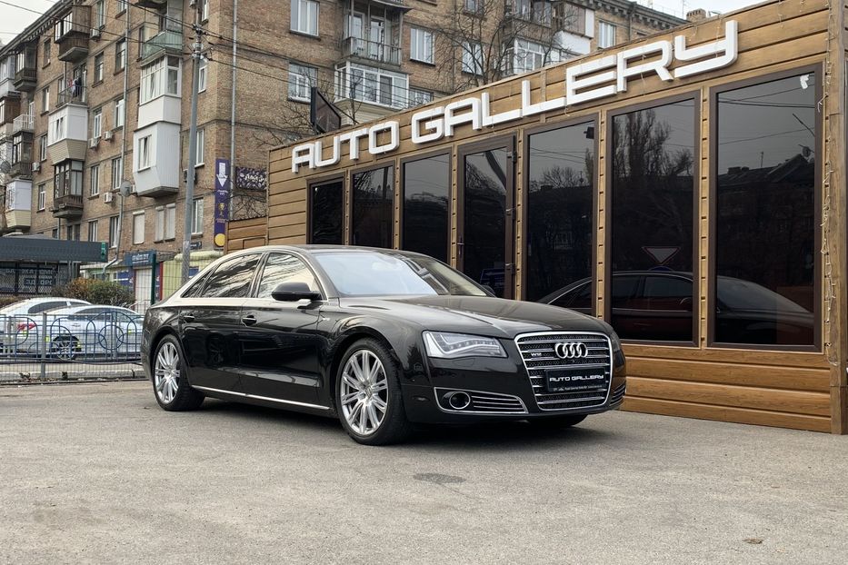 Продам Audi A8 W12 6.3 L 2012 года в Киеве