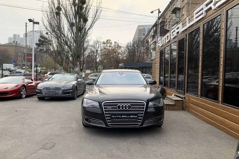 Продам Audi A8 W12 6.3 L 2012 года в Киеве