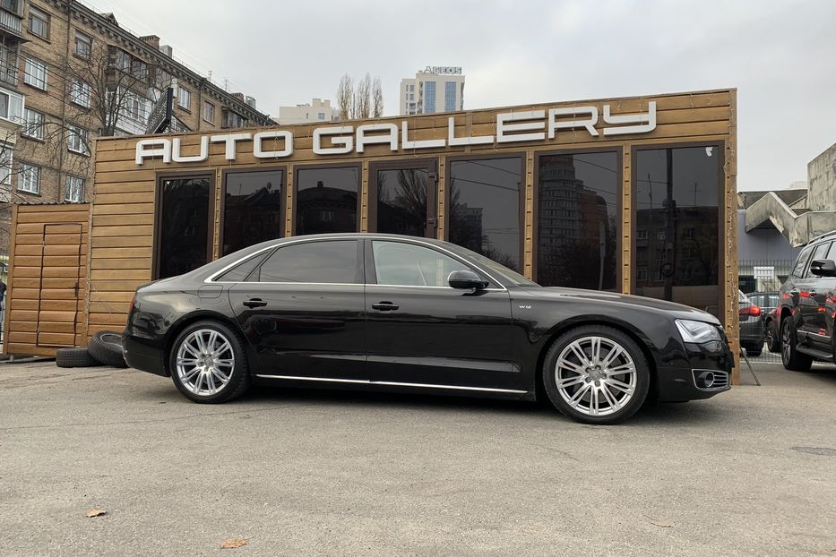 Продам Audi A8 W12 6.3 L 2012 года в Киеве