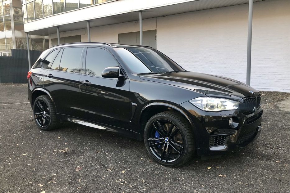 Продам BMW X5 M X-Drive Официальный 2015 года в Киеве