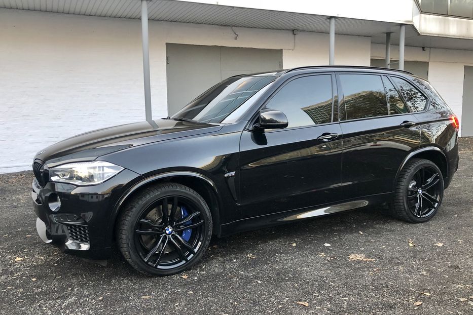 Продам BMW X5 M X-Drive Официальный 2015 года в Киеве