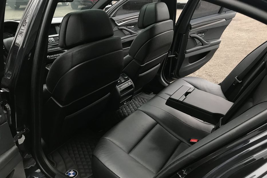 Продам BMW 550 i xDrive M 2012 года в Киеве