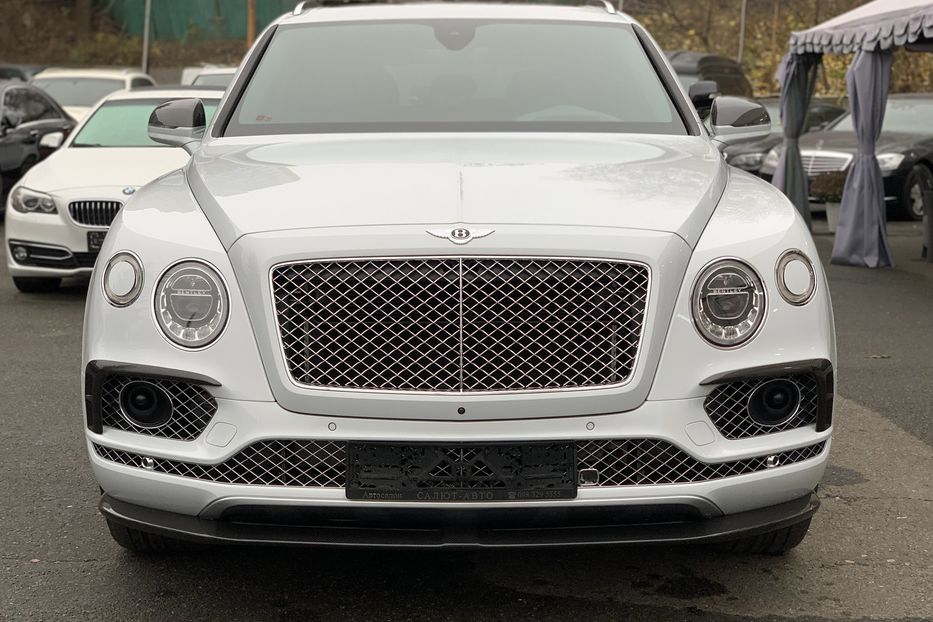 Продам Bentley Bentayga W12 6.0 Mulliner 2017 года в Киеве