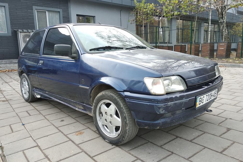 Продам Ford Fiesta Спорт 1.8  1994 года в Львове