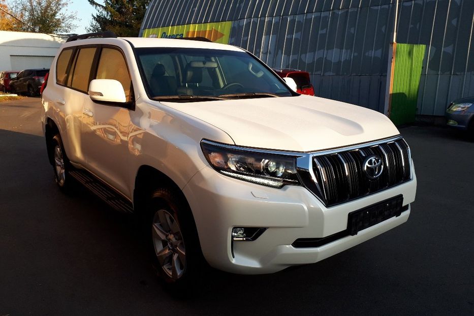 Продам Toyota Land Cruiser Prado 4.0 Elegance 2020 года в Киеве