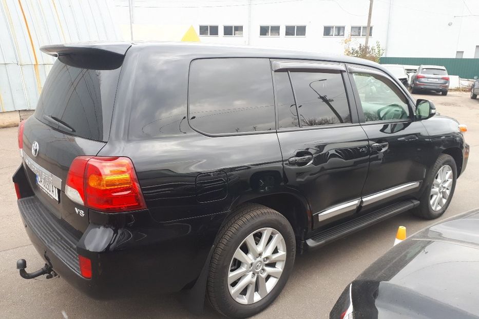 Продам Toyota Land Cruiser 200 4.5 DIESEL PREMIUM 2013 года в Киеве