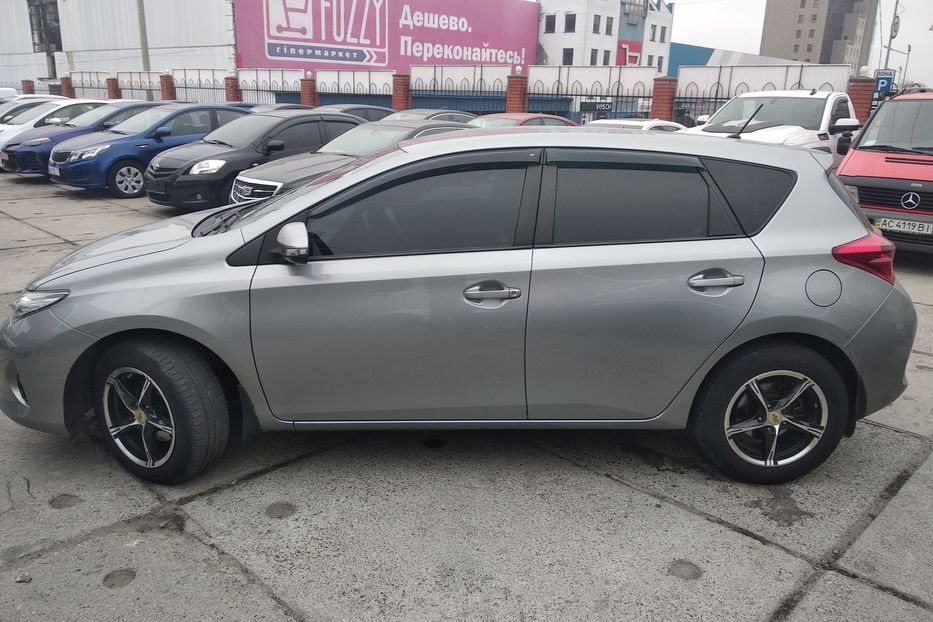 Продам Toyota Auris 2013 года в Одессе