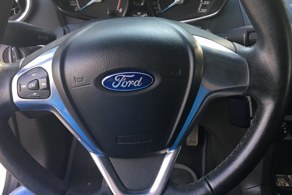 Продам Ford Fiesta 2014 года в Николаеве